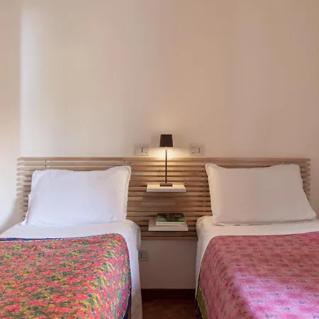 Πανσιόν & Breakfast Rondinelli 3*