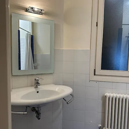 & Breakfast Rondinelli Πανσιόν